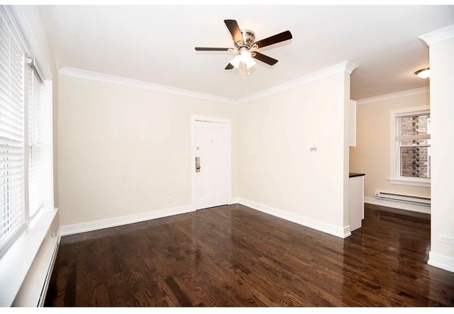 648 W Roscoe Street 2N, Chicago, IL 60657