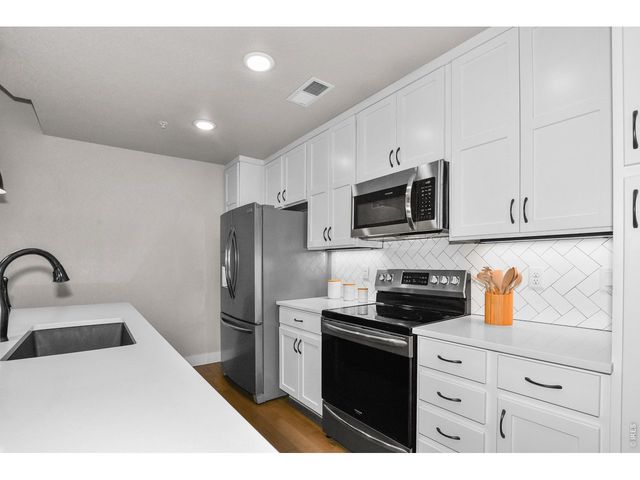 6672 Crystal Downs Dr 3-204, Windsor, CO 80550