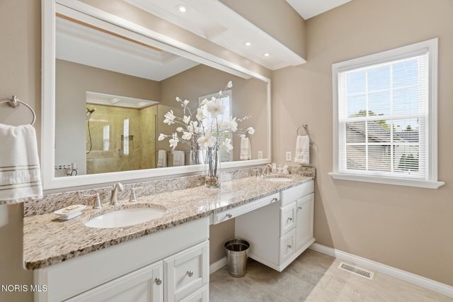 7047 White Tail Court, Toledo, OH 43617