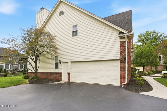 7047 White Tail Court, Toledo, OH 43617