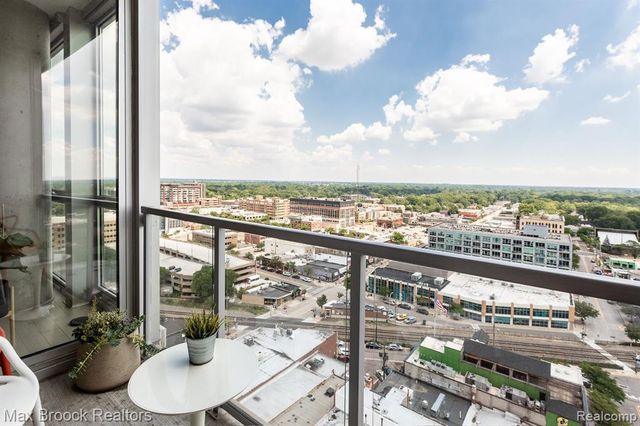 432 S Washington Avenue 1701, Royal Oak, MI 48067