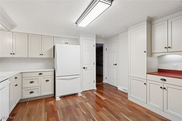 5974 Anna Lee Drive, Hudson, OH 44236