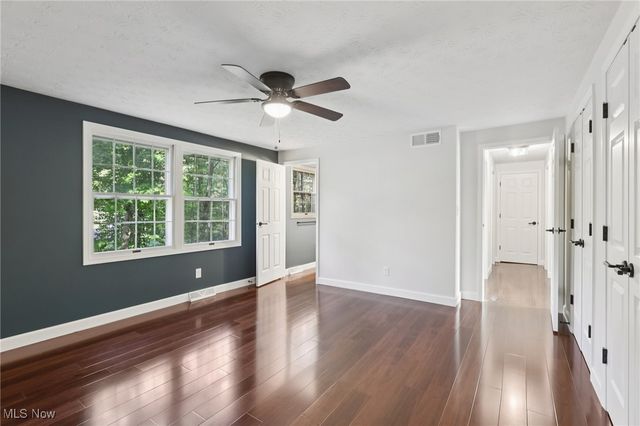 5974 Anna Lee Drive, Hudson, OH 44236