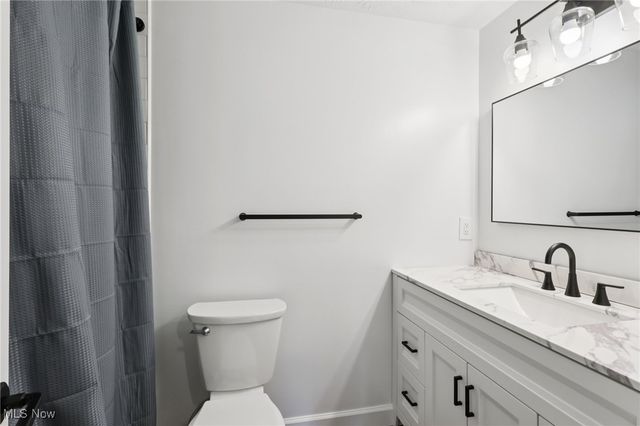 5974 Anna Lee Drive, Hudson, OH 44236