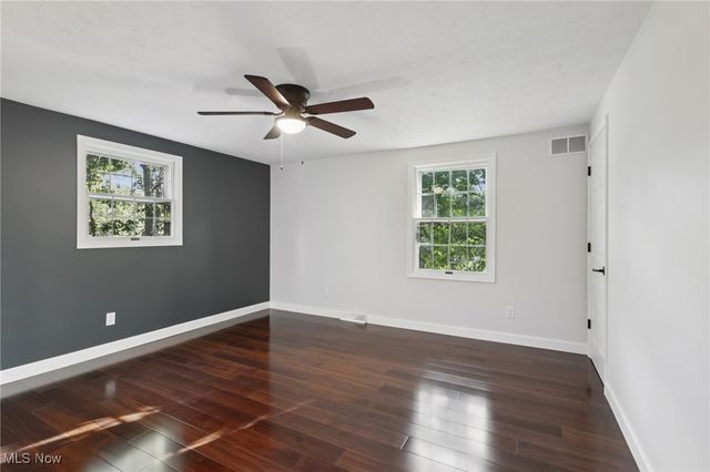 5974 Anna Lee Drive, Hudson, OH 44236