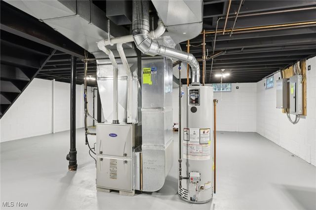 5974 Anna Lee Drive, Hudson, OH 44236