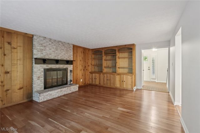 5974 Anna Lee Drive, Hudson, OH 44236