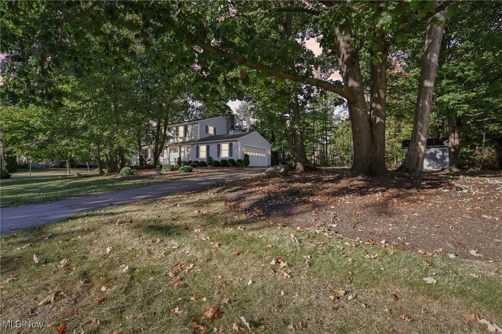 5974 Anna Lee Drive, Hudson, OH 44236