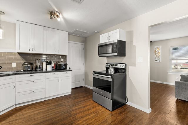 3700 Charlton Avenue, Waco, TX 76711