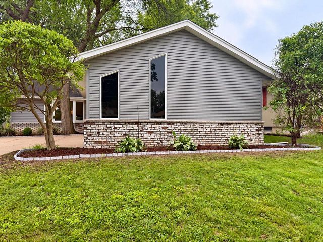 4613 87th PLACE, Kenosha, WI 53142