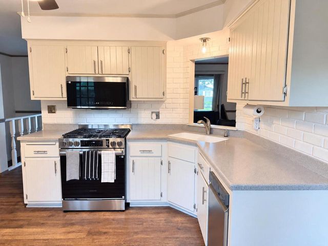 4613 87th PLACE, Kenosha, WI 53142