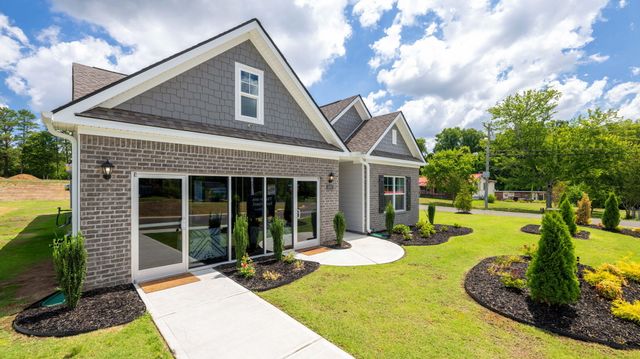 8466 Bright Water Drive, Ooltewah, TN 37363