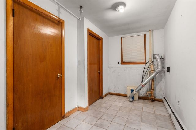 4 Greenwich Rd, Norwood, MA 02062