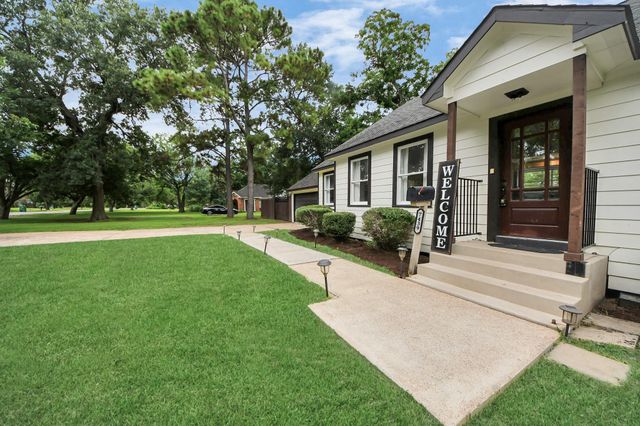 7439 Santa Fe Drive, Houston, TX 77061