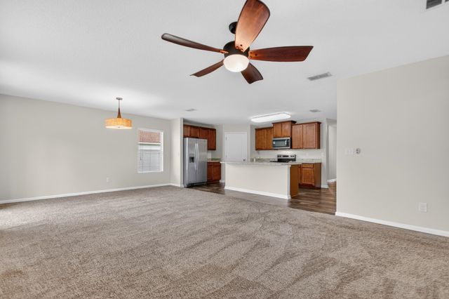 32 Green Palm Ct, St Augustine, FL 32086