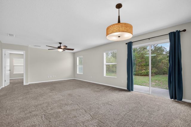 32 Green Palm Ct, St Augustine, FL 32086