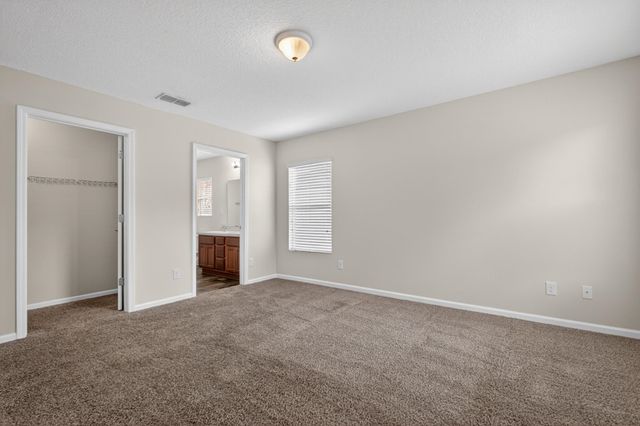 32 Green Palm Ct, St Augustine, FL 32086