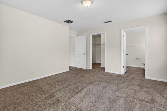 32 Green Palm Ct, St Augustine, FL 32086