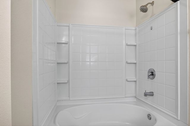 32 Green Palm Ct, St Augustine, FL 32086