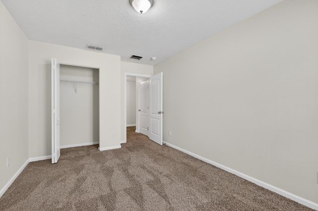 32 Green Palm Ct, St Augustine, FL 32086