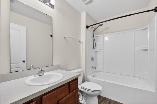 32 Green Palm Ct, St Augustine, FL 32086