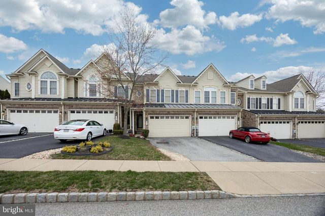 11 RINEHART RD, Pottstown, PA 19465