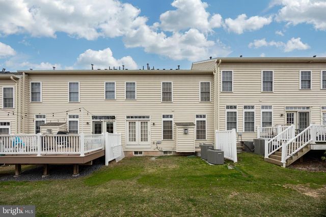 11 RINEHART RD, Pottstown, PA 19465