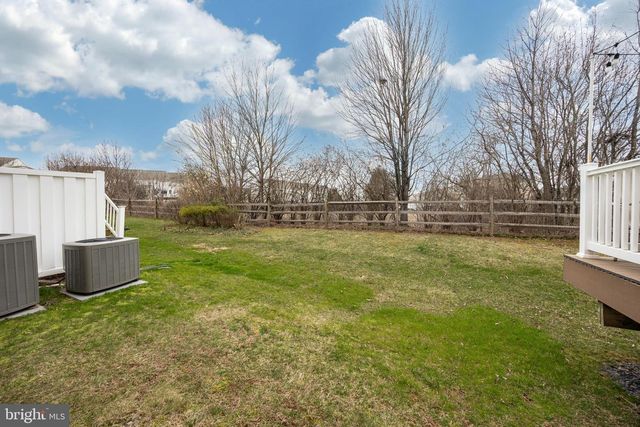 11 RINEHART RD, Pottstown, PA 19465