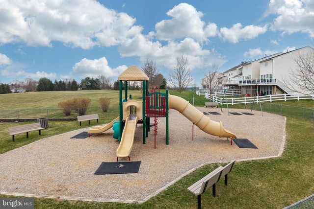 11 RINEHART RD, Pottstown, PA 19465