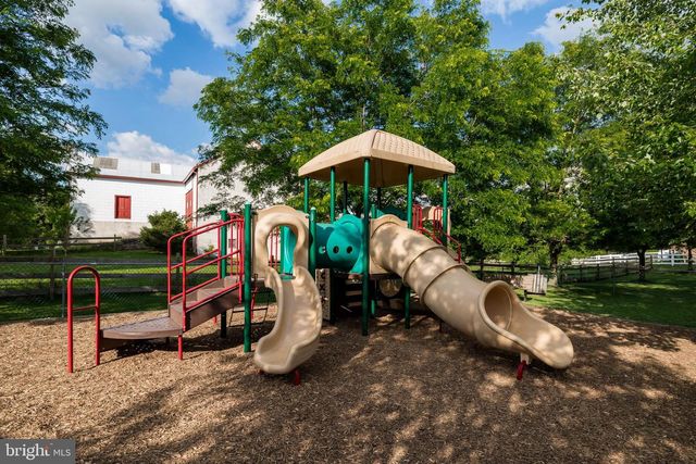 11 RINEHART RD, Pottstown, PA 19465