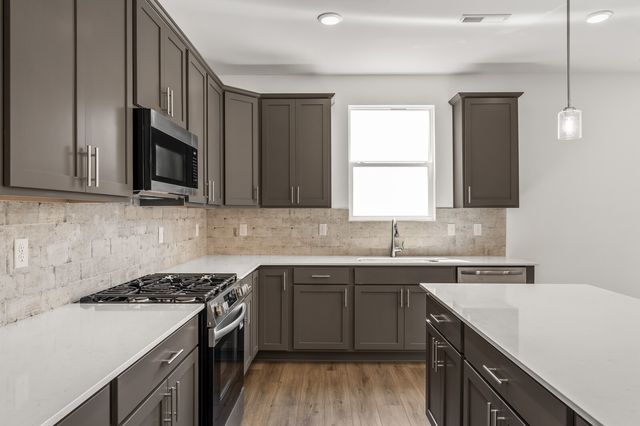 8198 Netterfield Drive, White House, TN 37188