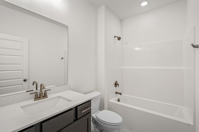 8198 Netterfield Drive, White House, TN 37188