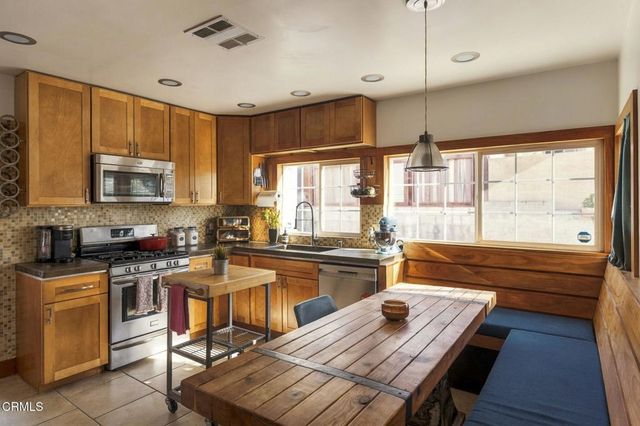 10634 Fitzroy Avenue, Los Angeles, CA 91042