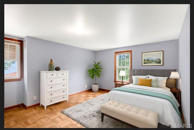 421 W College Street, Aurora, MO 65605