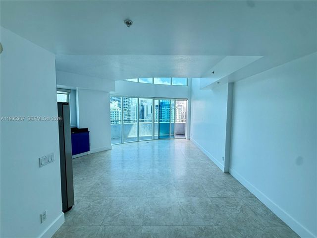 60 SW 13th St 4018, Miami, FL 33130