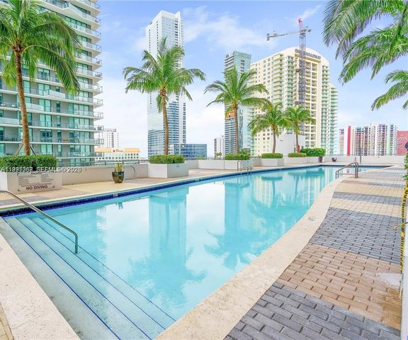 60 SW 13th St 4018, Miami, FL 33130