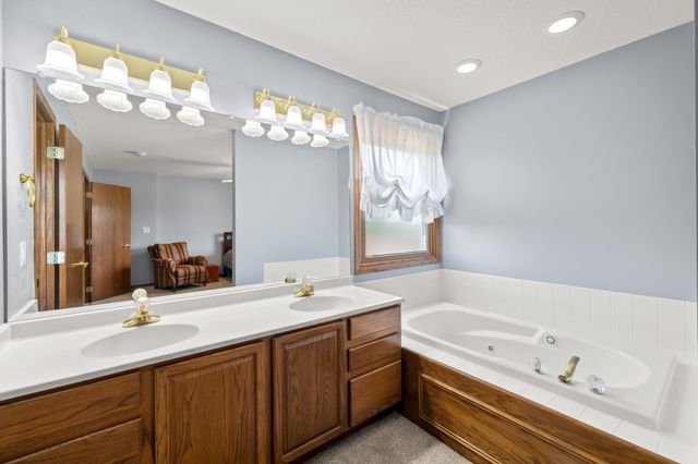 2313 NW School Street, Ankeny, IA 50023