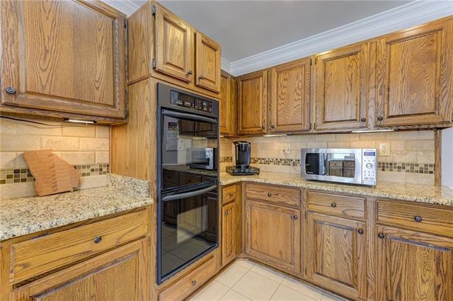 1059 Della Street SE, Marietta, GA 30067
