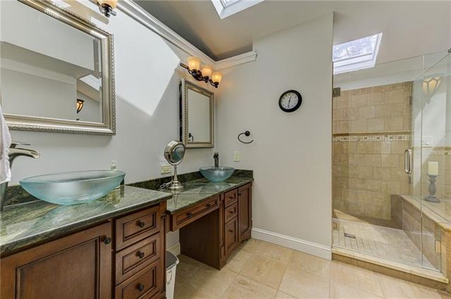 1059 Della Street SE, Marietta, GA 30067