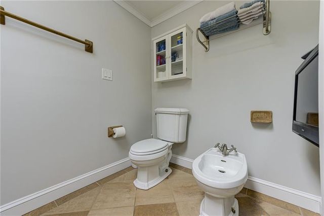 1059 Della Street SE, Marietta, GA 30067