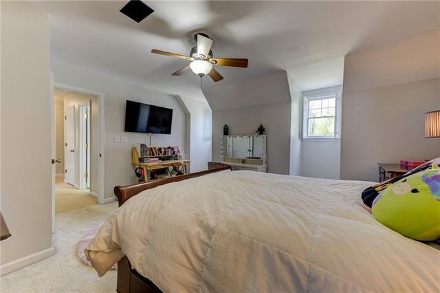 1059 Della Street SE, Marietta, GA 30067