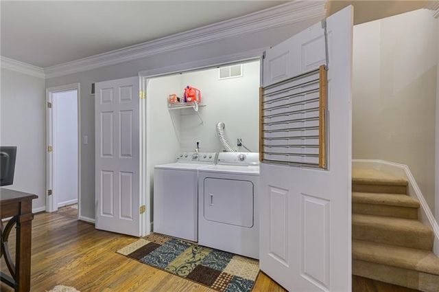1059 Della Street SE, Marietta, GA 30067
