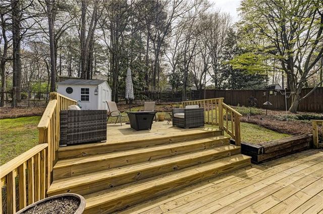 1059 Della Street SE, Marietta, GA 30067