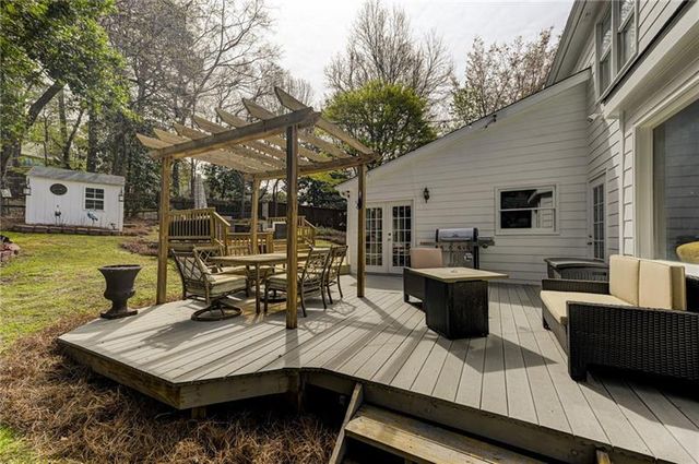 1059 Della Street SE, Marietta, GA 30067