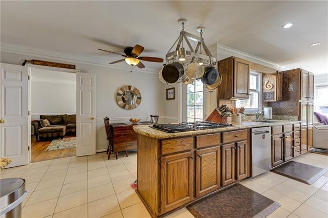 1059 Della Street SE, Marietta, GA 30067