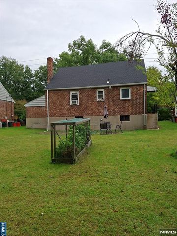 596 Broad Avenue, Leonia, NJ 07605