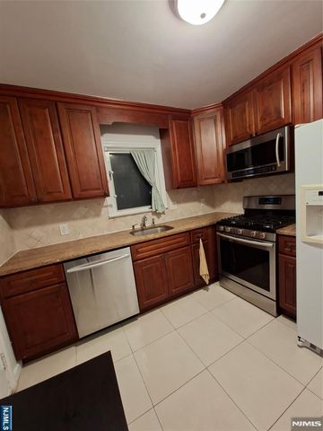 596 Broad Avenue, Leonia, NJ 07605