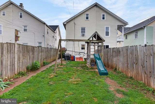 112 N HARRISON ST, Palmyra, PA 17078