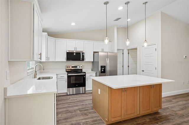 11591 MOCKINGBIRD DRIVE, Dunnellon, FL 34432