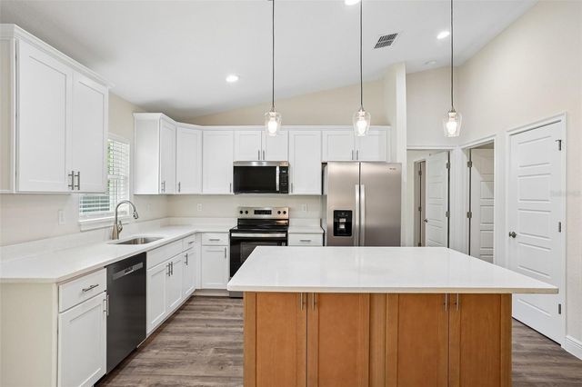 11591 MOCKINGBIRD DRIVE, Dunnellon, FL 34432